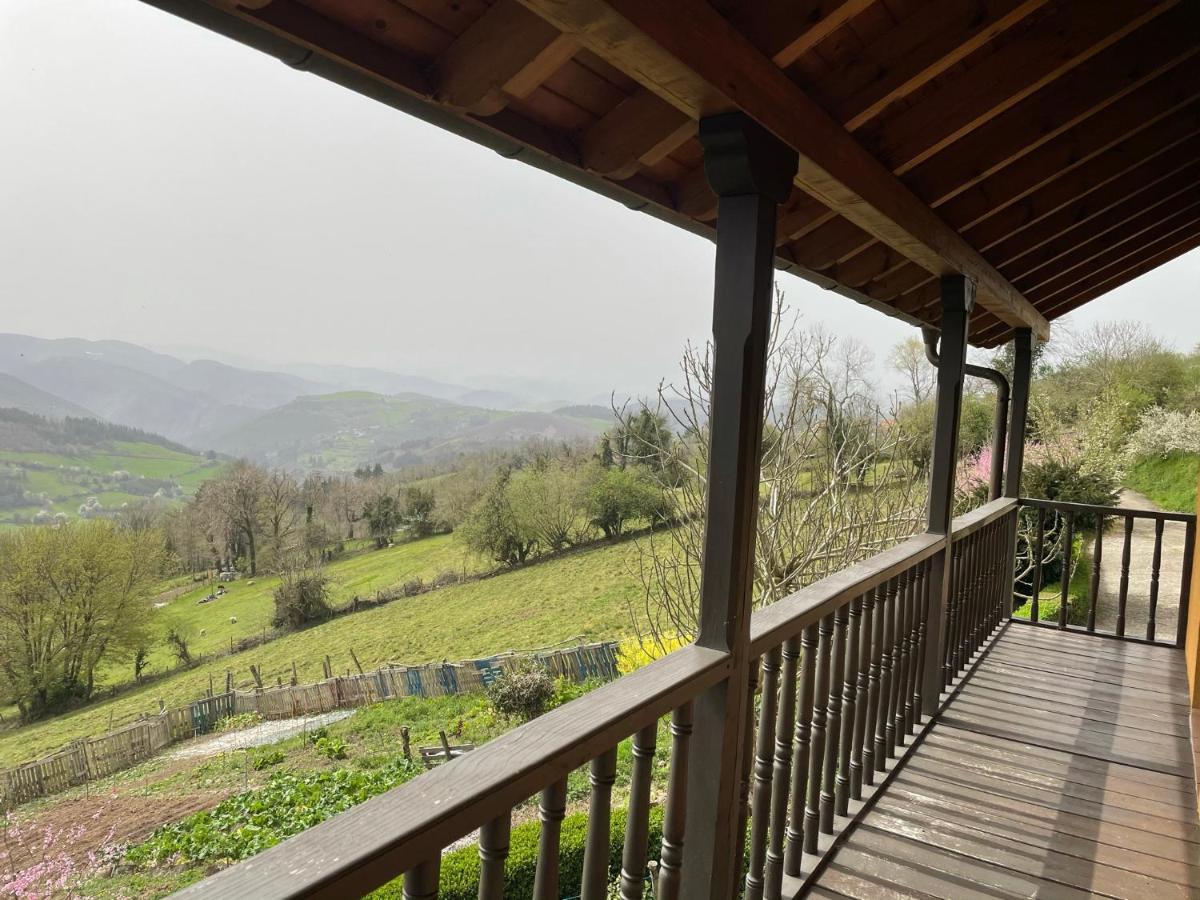 Apartamentos Rurales Casa Pajulon Tineo Exterior photo